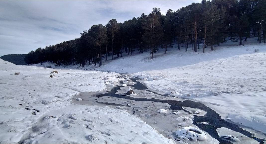 Doğu Anadolu'da kar yağışı durdu, soğuk hava etkisini koruyor - Resim: 3